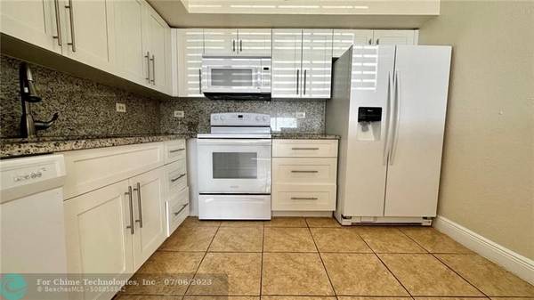 Hollywood, FL 33021,3680 N 56th Ave  #809