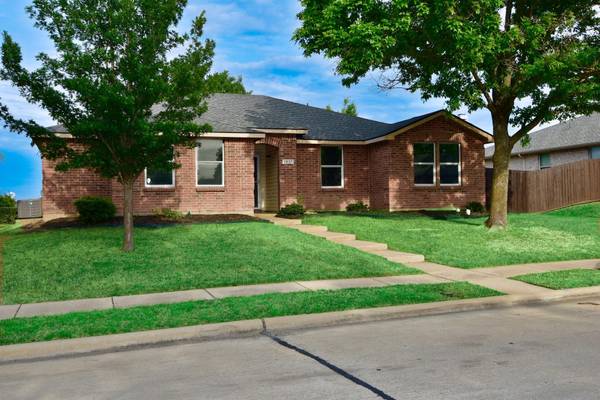 1837 Wildrose Drive, Rockwall, TX 75032