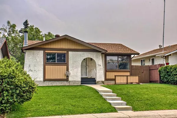 Calgary, AB T2A 5S9,179 Madeira PL NE