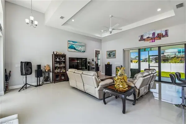 103 SW 34th PL, Cape Coral, FL 33991