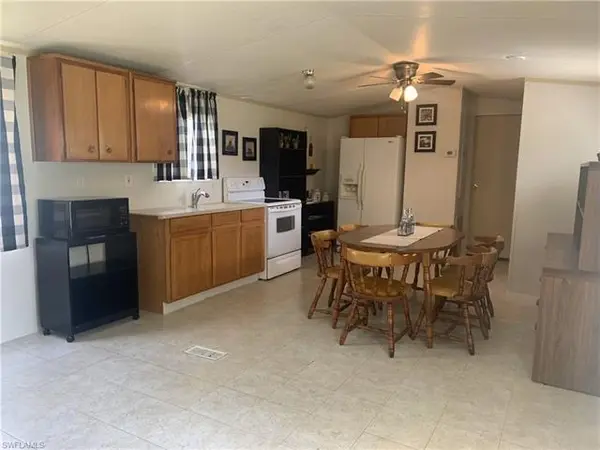 8085 Bartholomew DR, North Fort Myers, FL 33917