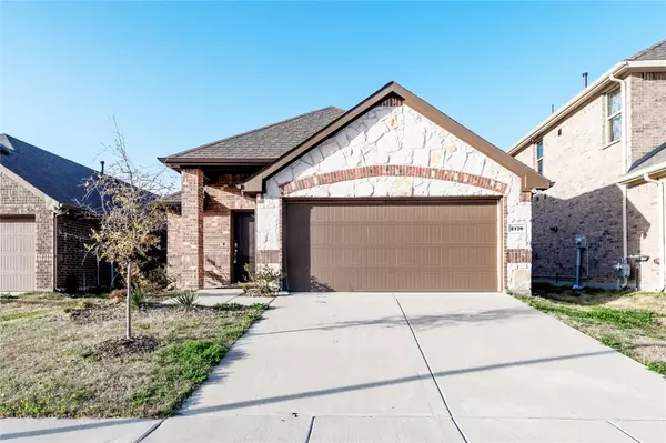 2176 Hobby Drive, Forney, TX 75126