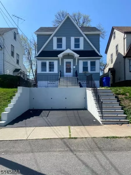 262 26th St, Paterson City, NJ 07514