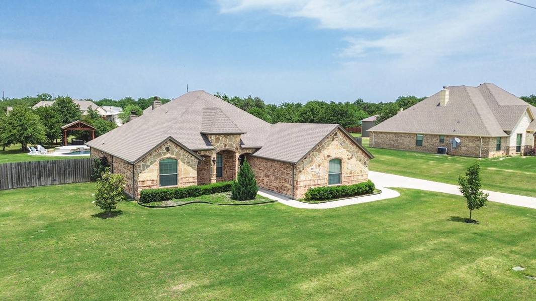 101 Mitch Court, Boyd, TX 76023