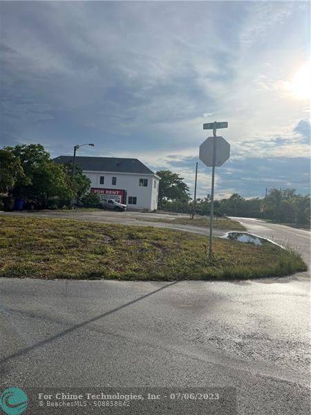 913 SW 2nd Ter,  Deerfield Beach,  FL 33441
