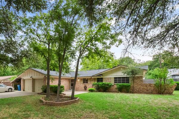 3904 Linkmeadow Drive, Aledo, TX 76008