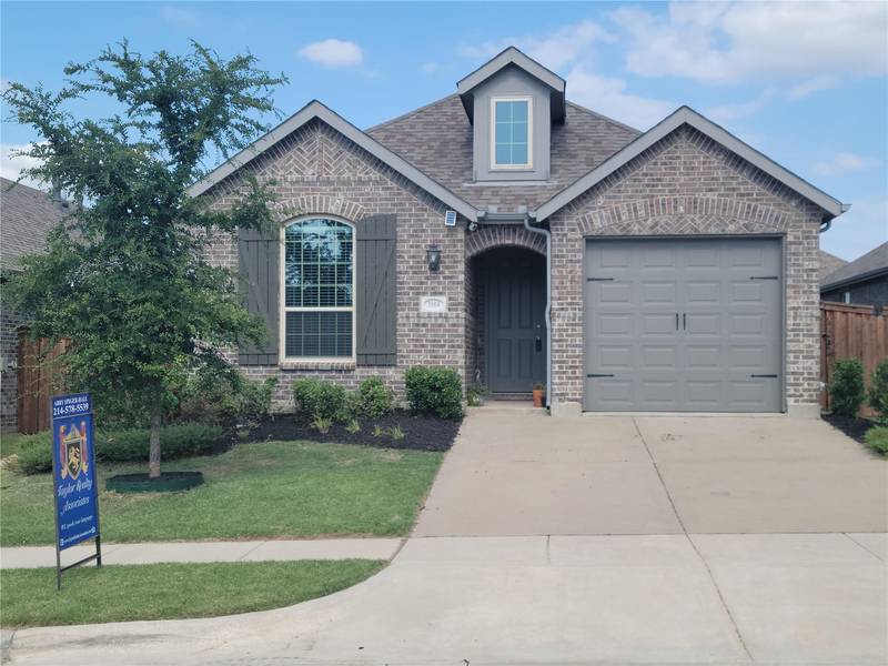 3504 Tulip Drive, Aubrey, TX 76227