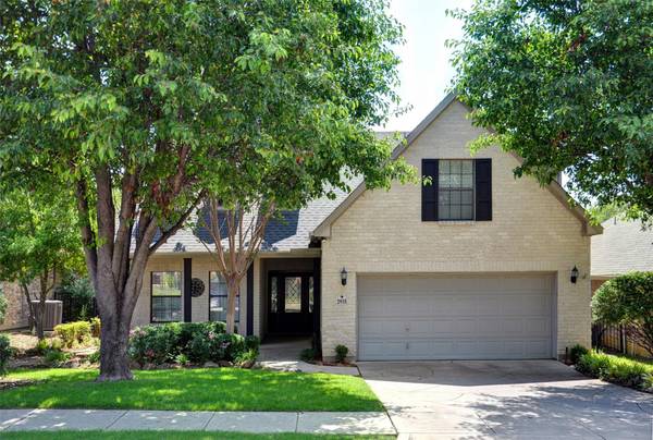 2935 Shoreline Drive, Burleson, TX 76028