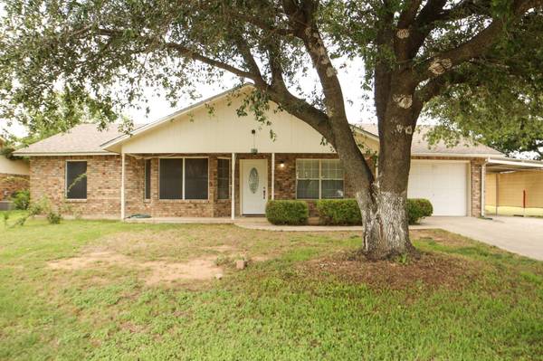 817 Buck Board, De Leon, TX 76444