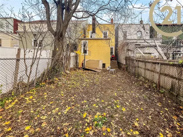 Brooklyn, NY 11208,120 Essex ST