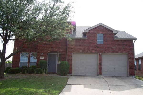 4333 Latigo Circle, Fort Worth, TX 76244