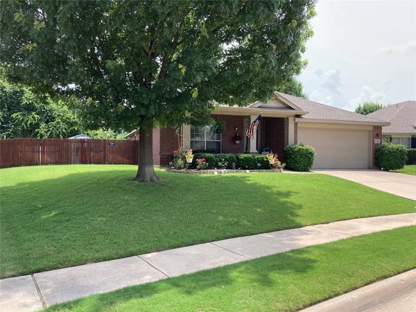 4240 Broken Bend Boulevard, Fort Worth, TX 76244