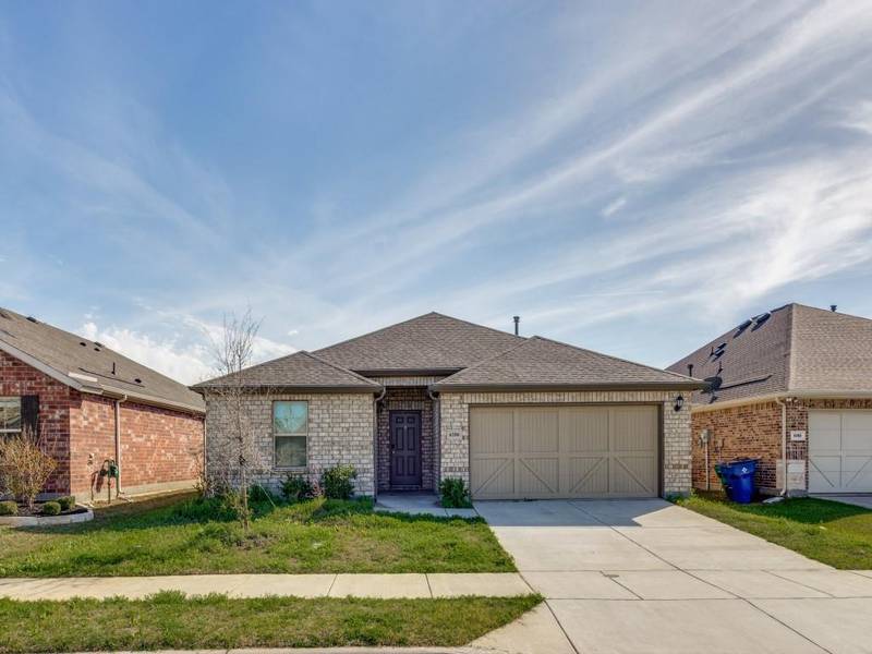 6106 Sutton Fields Trail, Aubrey, TX 76227