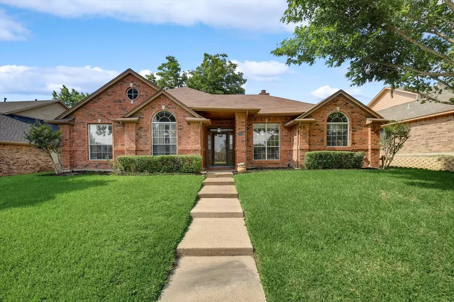 1513 Columbus Drive, Rowlett, TX 75089