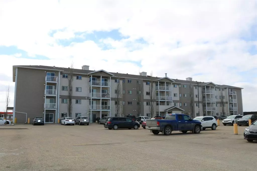 Grande Prairie, AB T8V 2K8,12015 Royal Oaks DR #112