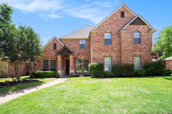 7816 Shady Oaks Drive, North Richland Hills, TX 76182