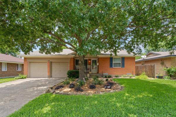 1240 Dalhart Drive, Richardson, TX 75080