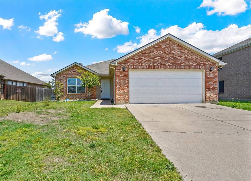 711 Bayshore Drive, Mansfield, TX 76063