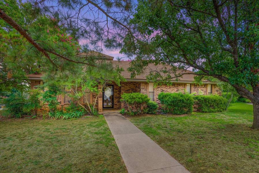 6420 Whitney Court, North Richland Hills, TX 76182