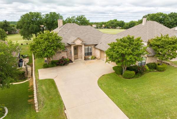 8708 Bellechase Road, Granbury, TX 76049