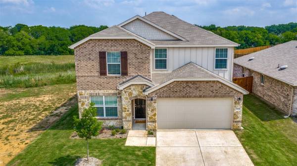 1001 Vernon Drive, Aubrey, TX 76227