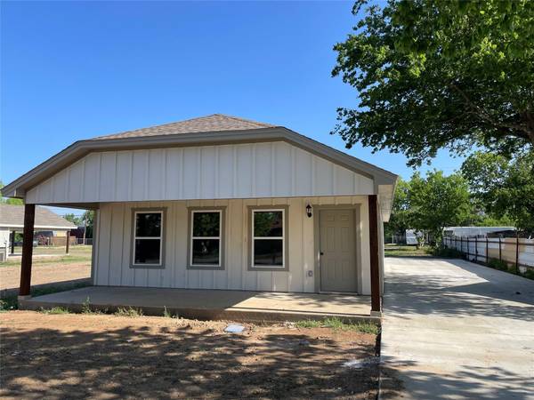 1115 Remington, Graham, TX 76450