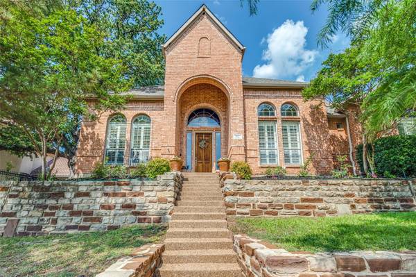 917 Excalibur Drive, Highland Village, TX 75077