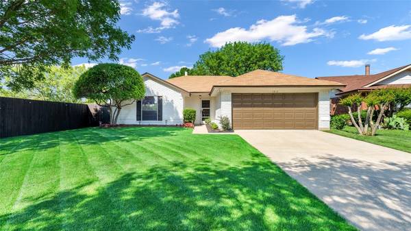 7912 Shadymeadow Drive, Fort Worth, TX 76123