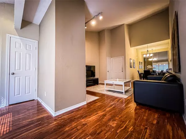 Dallas, TX 75204,3230 Cole Avenue #205