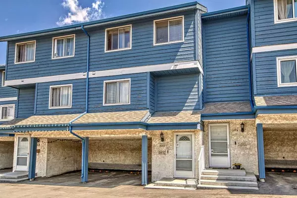 Calgary, AB T2A 6E1,919 38 ST NE #303