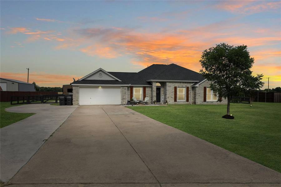 810 Overland Drive, Lowry Crossing, TX 75069