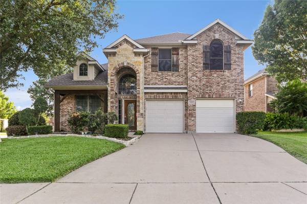 6921 Shoreview Drive, Grand Prairie, TX 75054