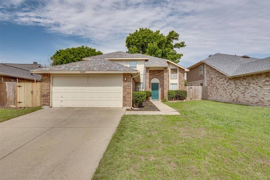 5208 Tuscola Drive, Arlington, TX 76018