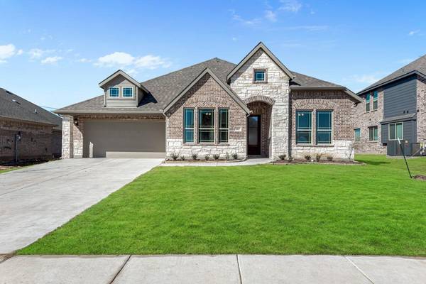 1005 Longbow Lane, Crowley, TX 76036