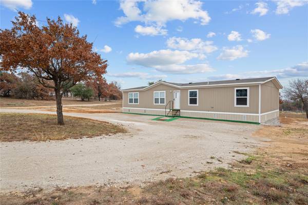 430 Big Salty Lane, Springtown, TX 76082