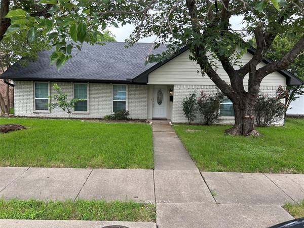 614 Bradfield Drive, Garland, TX 75042