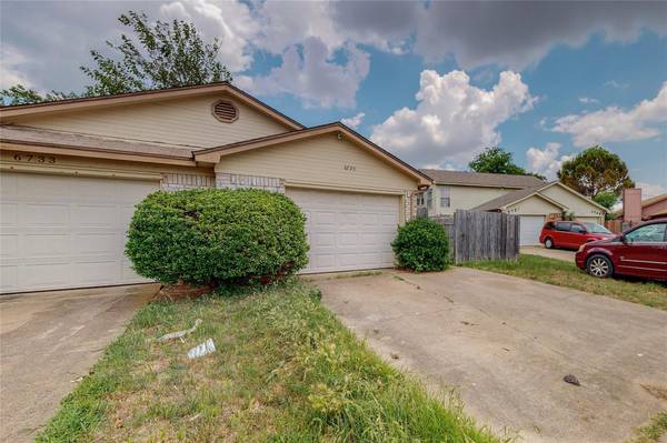 6735 S Creek Drive, Fort Worth, TX 76133