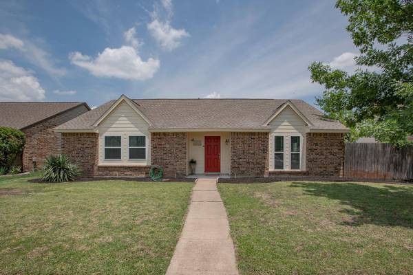 5804 Trego Circle, The Colony, TX 75056