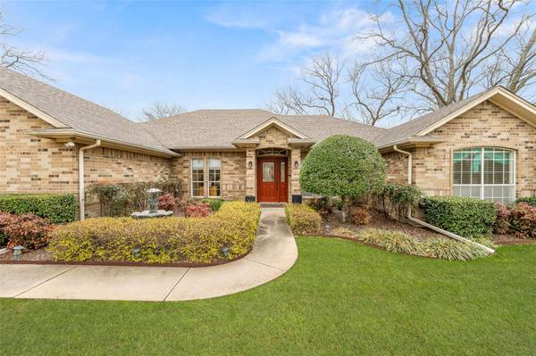 8906 Ellerslie Circle, Granbury, TX 76049