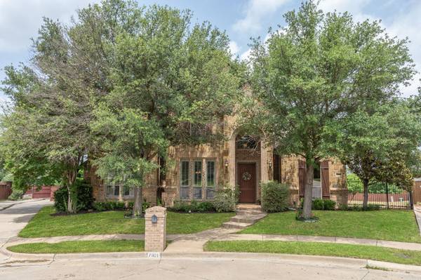 7901 Forest View Court, North Richland Hills, TX 76182