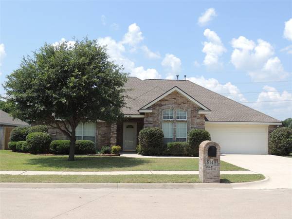 8149 Wendy Lane, Benbrook, TX 76116