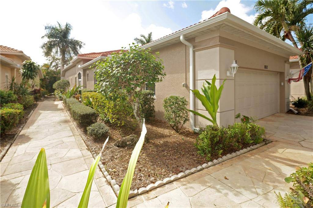 8157 Sanctuary DR 69-1, Naples, FL 34104