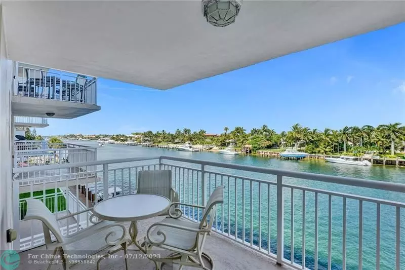 1050 Hillsboro Mile  #305W, Hillsboro Beach, FL 33062