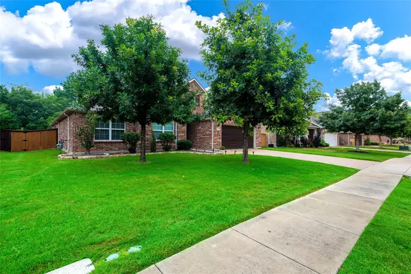 Mckinney, TX 75071,5716 King Forest Lane