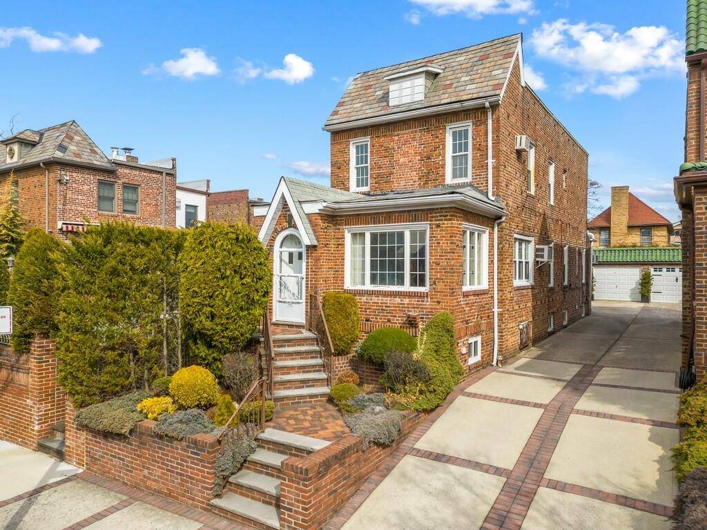 135 82nd ST, Brooklyn, NY 11209