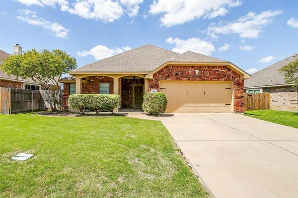 814 Cutting Horse Drive, Mansfield, TX 76063