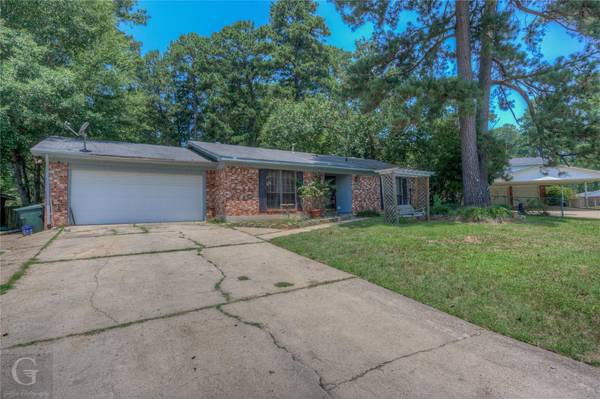 9404 Garfield Drive, Shreveport, LA 71118