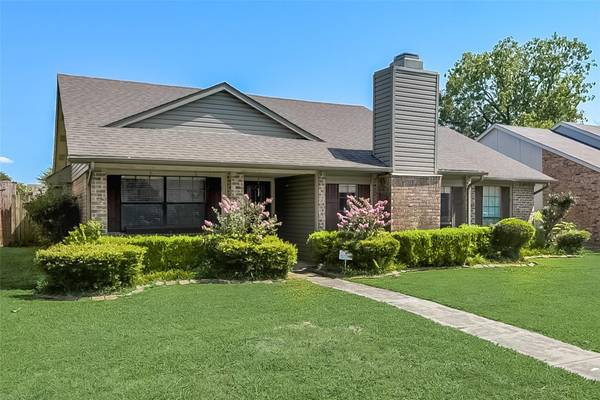 9218 Shearer Street, Rowlett, TX 75088