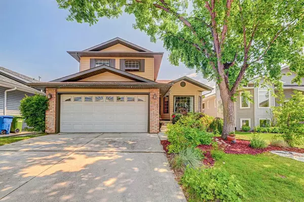 Airdrie, AB T4A 2A8,612 Meadowbrook Bay SE