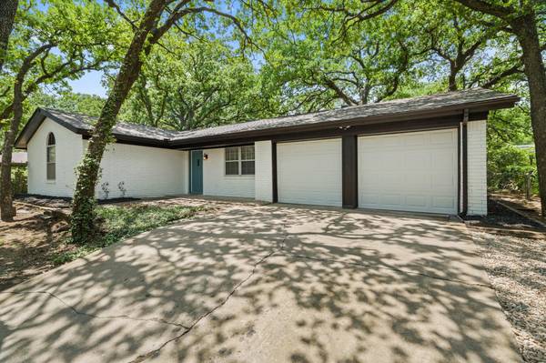 Bedford, TX 76022,1009 Greendale Drive